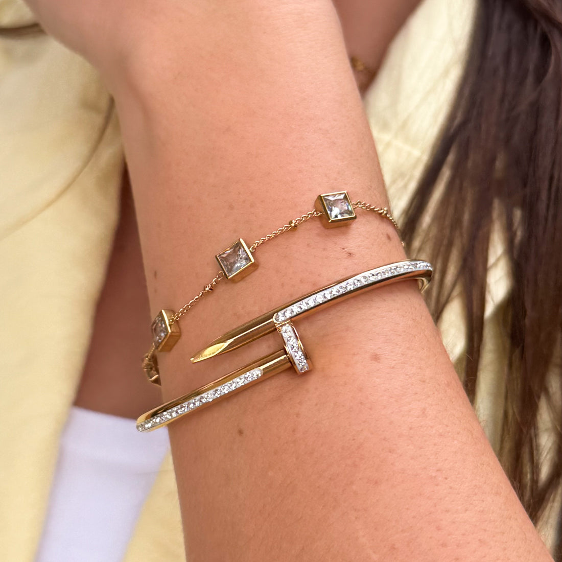 Bracelete Prego Cravejado Banhado em Ouro 18k