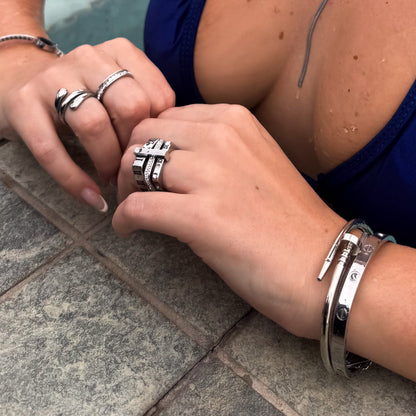 Anel Triplo Romano Luxo Banhado em Prata