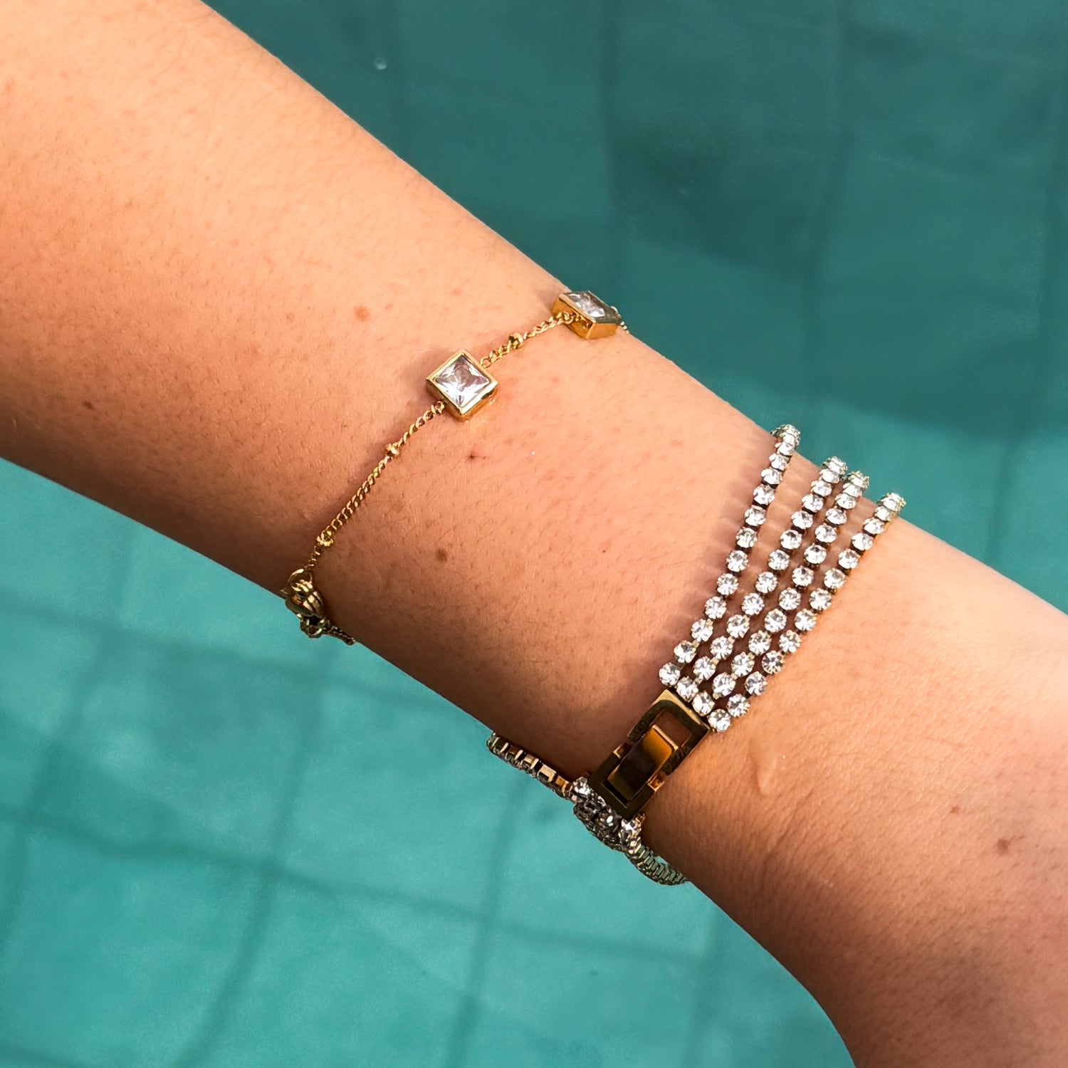 Pulseira 4 Fileiras Cravejada Banhado em Ouro 18k