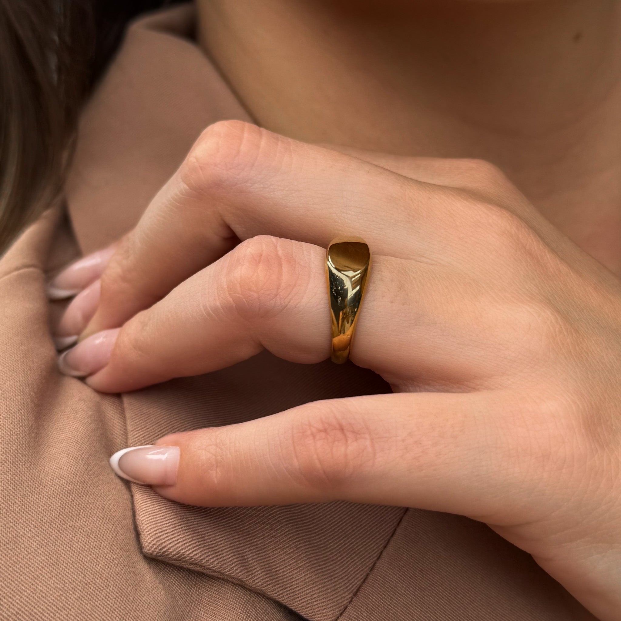 Anel Minimalista Banhado em Ouro 18k