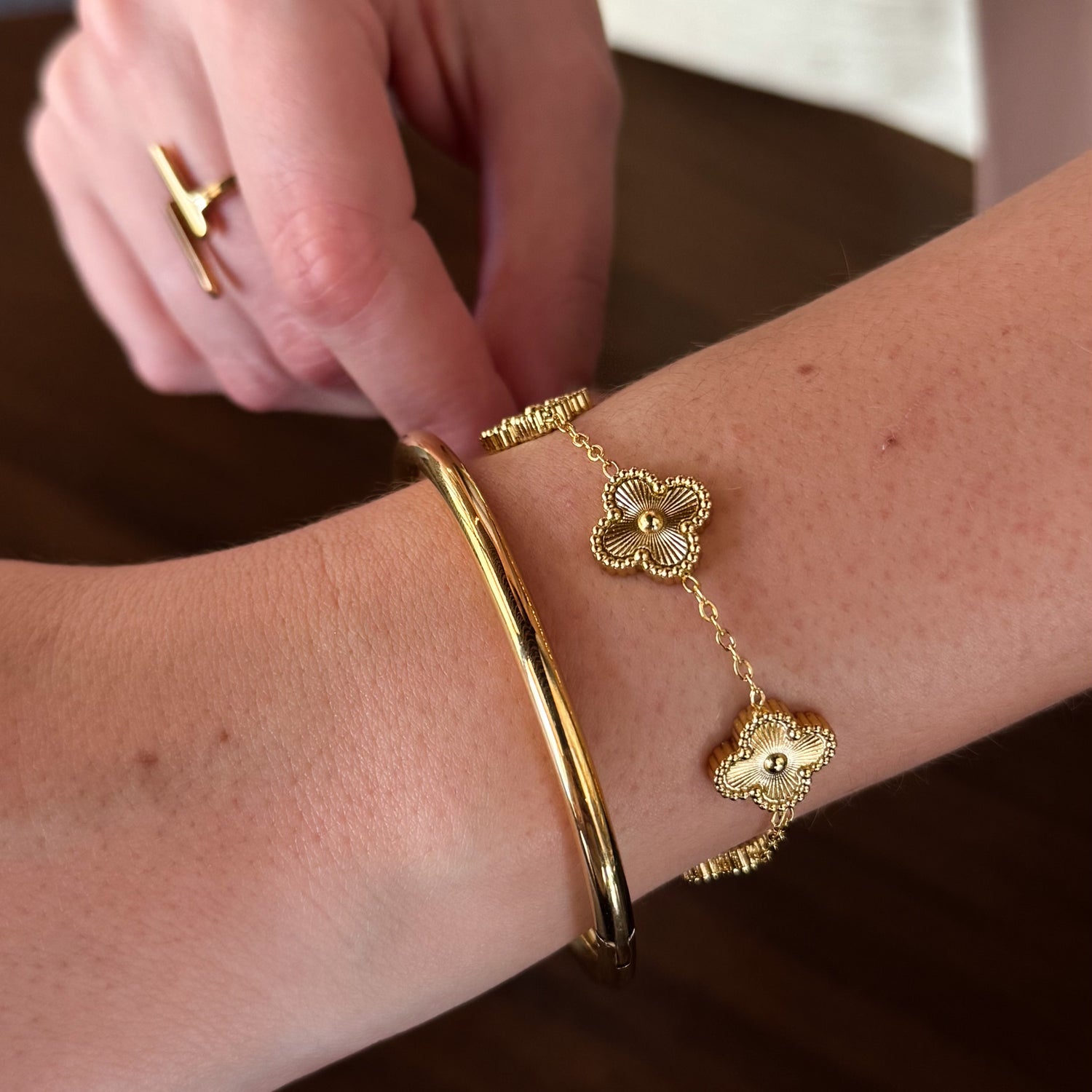 Bracelete Liso Banhado em Ouro 18k