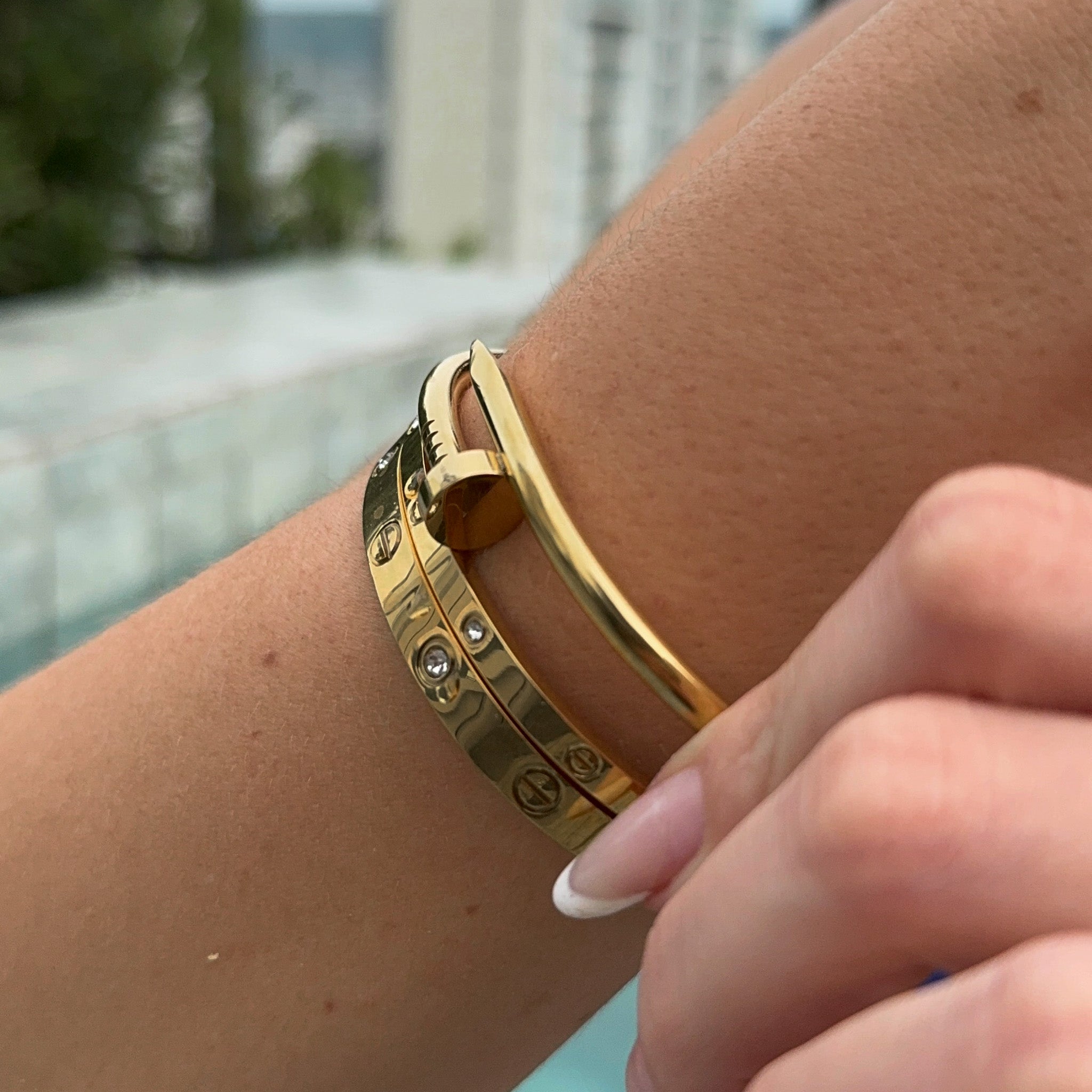 Bracelete Prego Liso Banhado em Ouro 18k