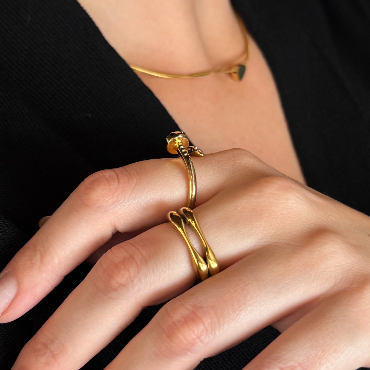 Anel Duplo Vazado Banhado em Ouro 18k